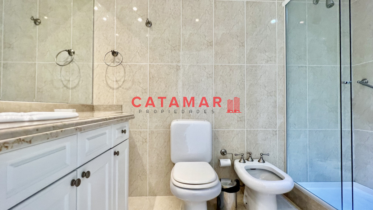 Apartamento ID.742 - Apartamento primera linea playa mansa Le Jardin en venta
