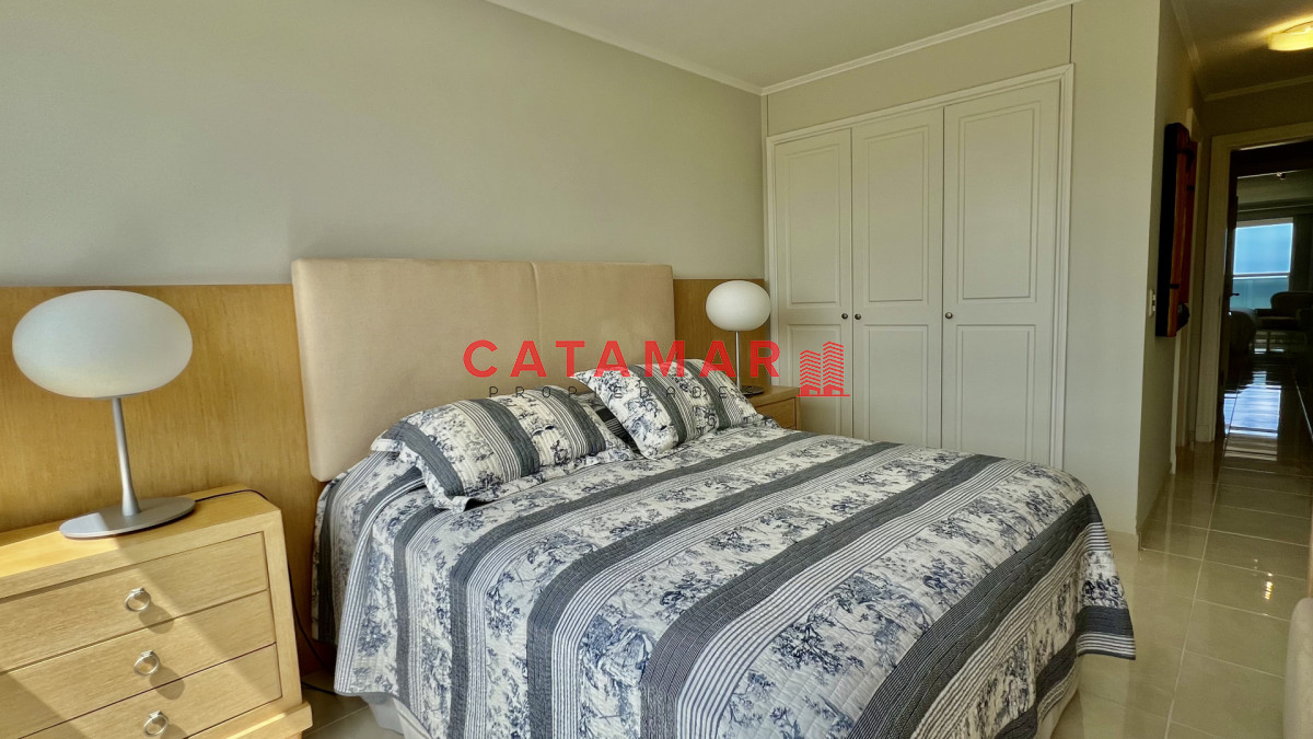 Apartamento ID.742 - Apartamento primera linea playa mansa Le Jardin en venta