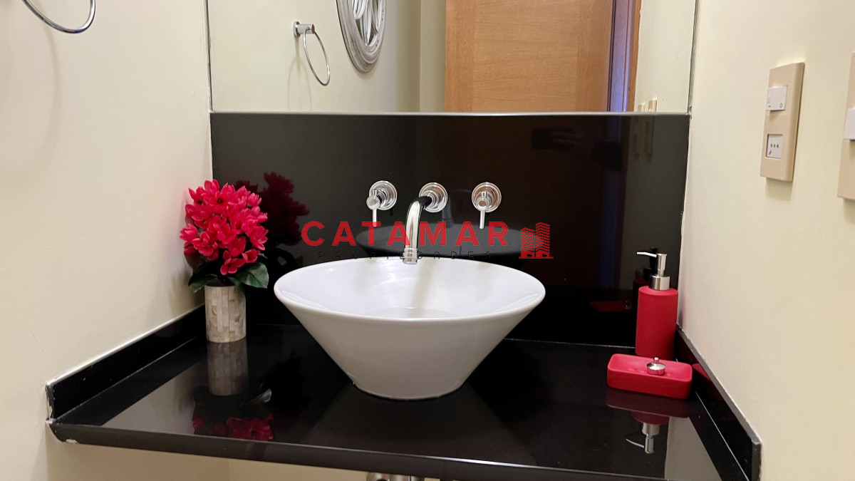 Apartamento ID.490 - Departamento dos dormitorios vista al mar Playa Mansa Punta del Este