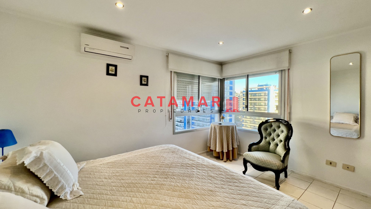 Apartamento ID.754 - Apartamento en venta Punta del este 2 dormitorios Long Beach