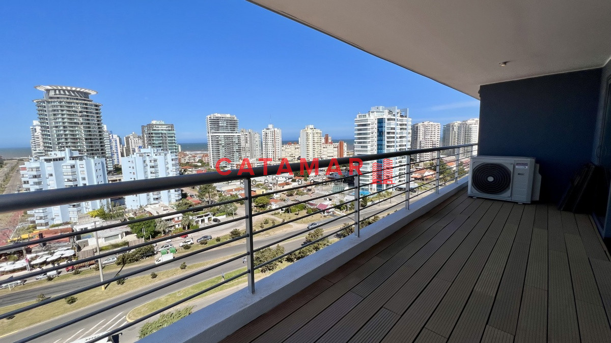 Apartamento ID.480 - Departamento Alexander Collection de tres dormitorios habitación de servicio Punta del Este Playa Mansa