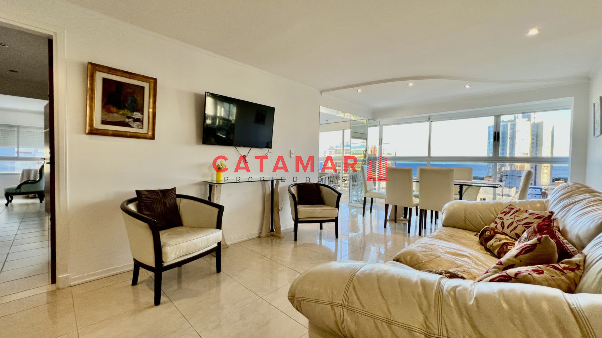 Apartamento ID.754 - Apartamento en venta Punta del este 2 dormitorios Long Beach