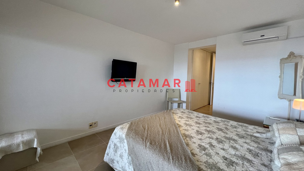 Apartamento ID.509 - Alquiler departamento Quartier Punta Ballena dos dormitorio terraza al mar Punta ballena Punta del Este