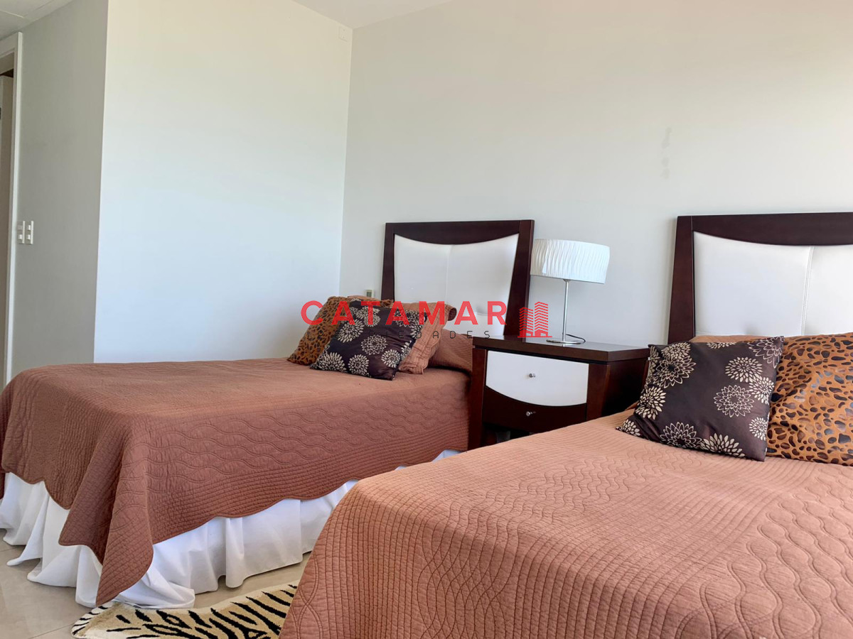 Apartamento ID.498 - Departamento primera linea punta del este tres dormitorios Aquarela  Punta del este 