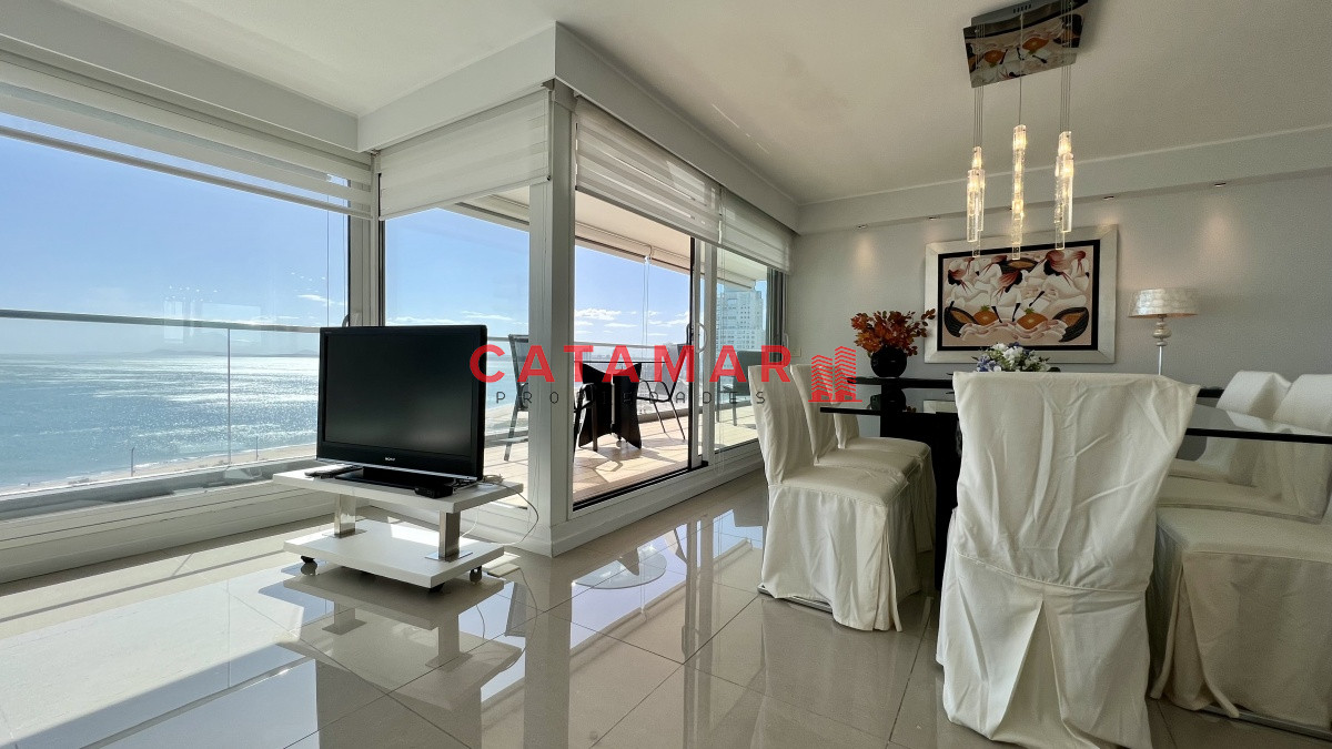 Apartamento ID.480 - Departamento Alexander Collection de tres dormitorios habitación de servicio Punta del Este Playa Mansa