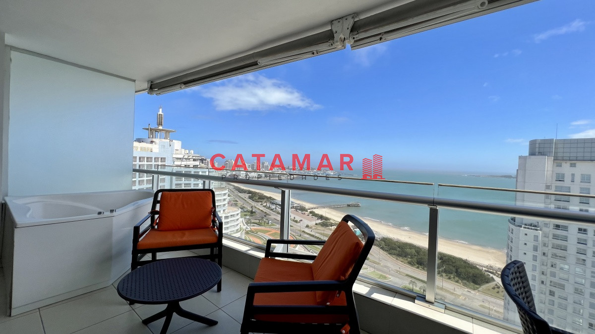 Apartamento ID.490 - Departamento dos dormitorios vista al mar Playa Mansa Punta del Este
