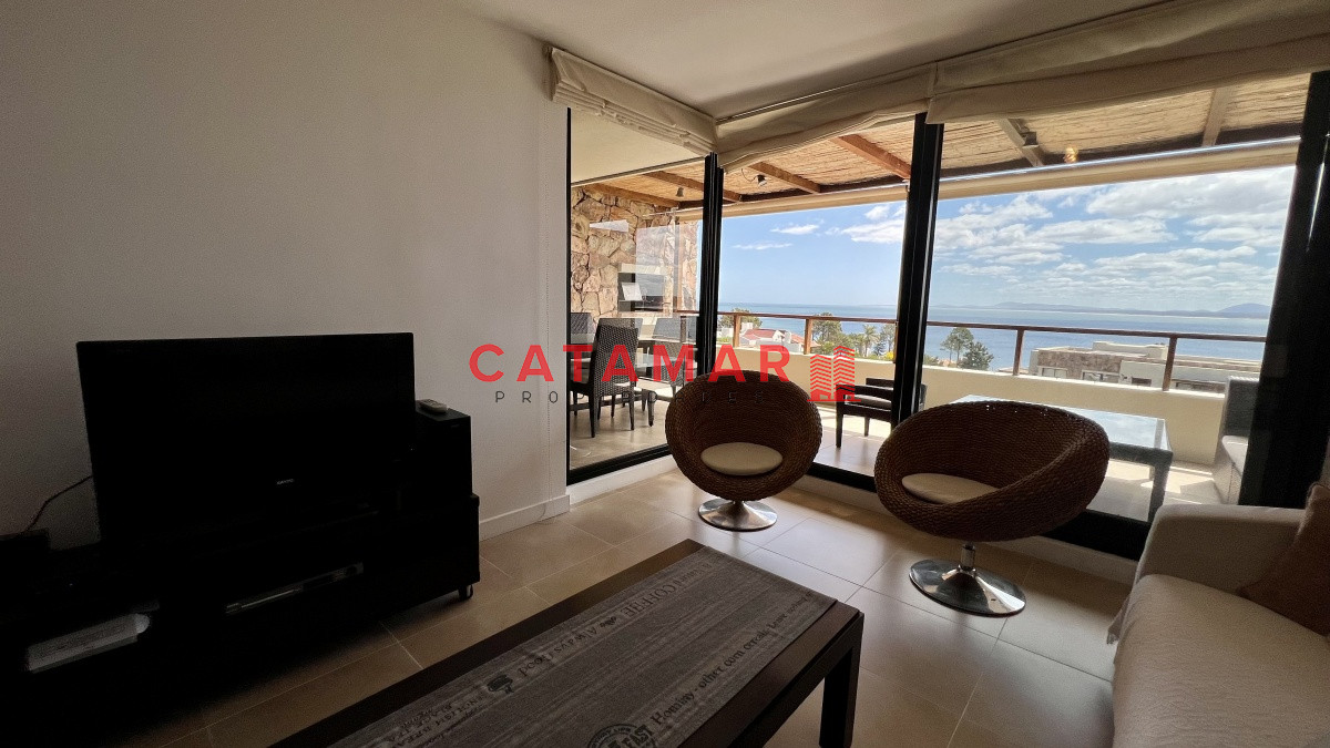 Apartamento ID.509 - Alquiler departamento Quartier Punta Ballena dos dormitorio terraza al mar Punta ballena Punta del Este