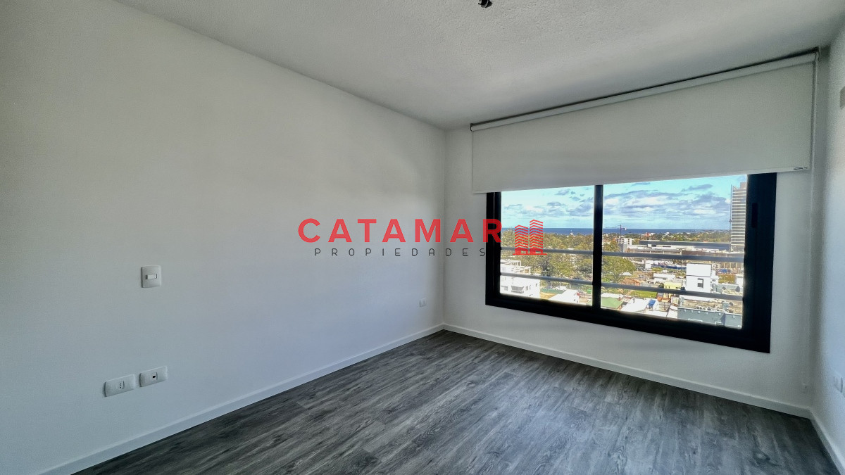 Apartamento ID.717 - Alquiler anual departamento edificio Italia maldonado