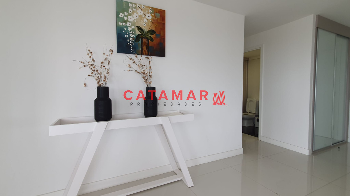 Apartamento ID.229 - Venta departamento tres dormitorios en suite importante torre zona Mansa Punta del este