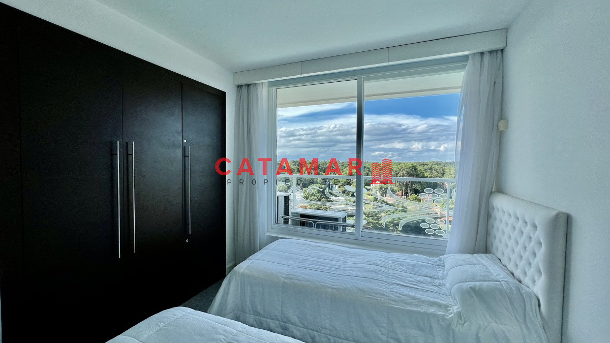 Apartamento ID.631 - Departamento Torre Yoo dos dormitorios dos baños Roosevelt Punta del Este