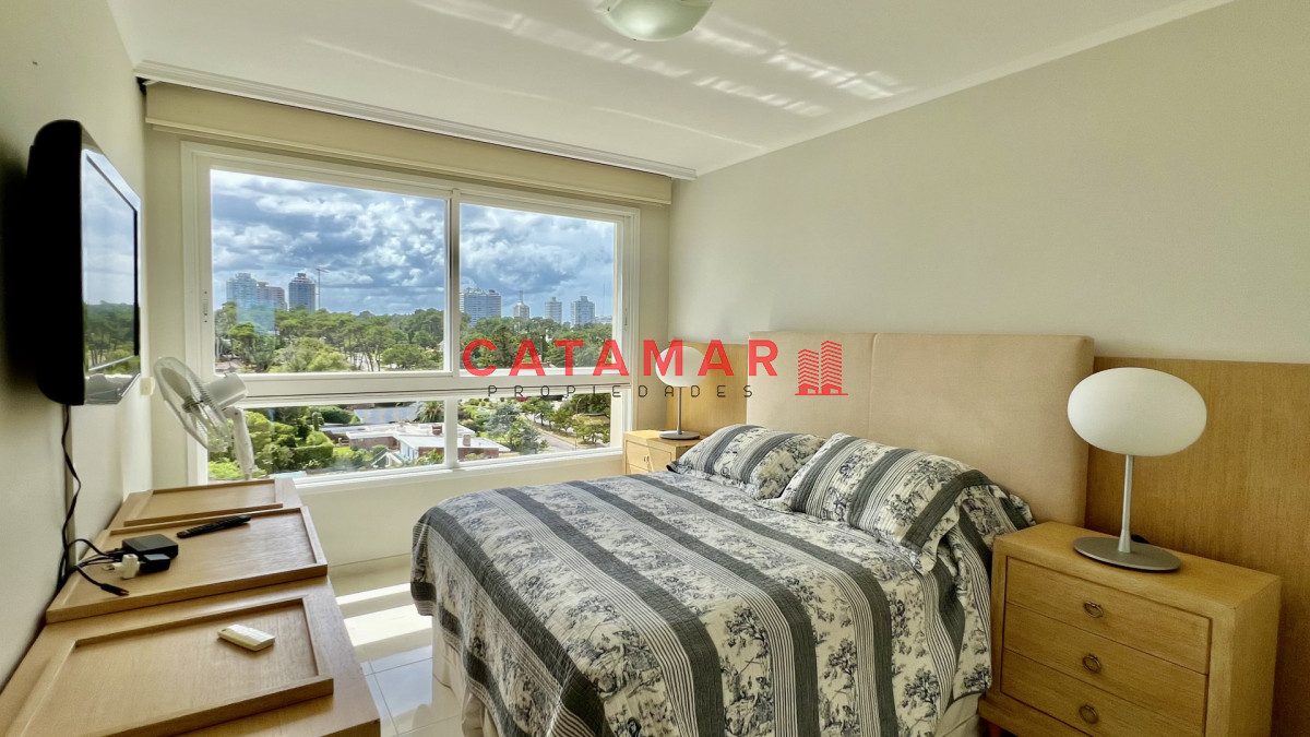 Apartamento ID.742 - Apartamento primera linea playa mansa Le Jardin en venta