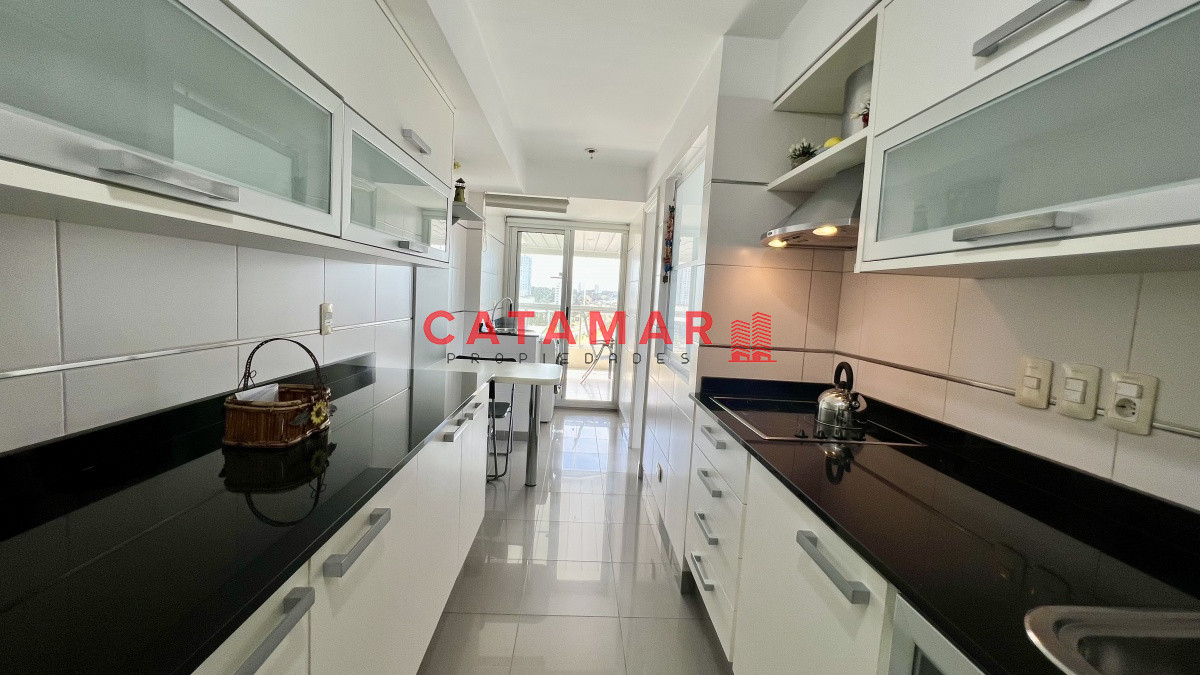Apartamento ID.475 - Departamento Art Boulevard tres dormitorios Punta del este