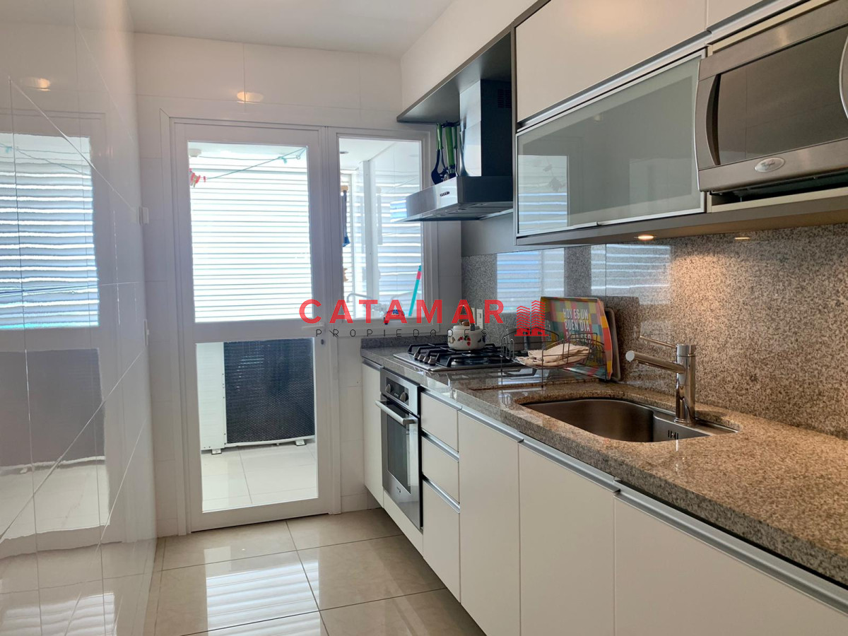 Apartamento ID.498 - Departamento primera linea punta del este tres dormitorios Aquarela  Punta del este 