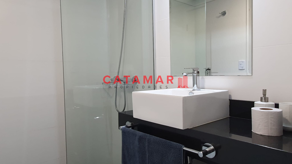 Apartamento ID.229 - Venta departamento tres dormitorios en suite importante torre zona Mansa Punta del este