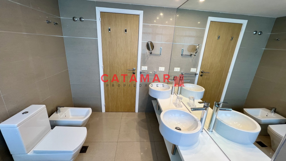 Apartamento ID.480 - Departamento Alexander Collection de tres dormitorios habitación de servicio Punta del Este Playa Mansa