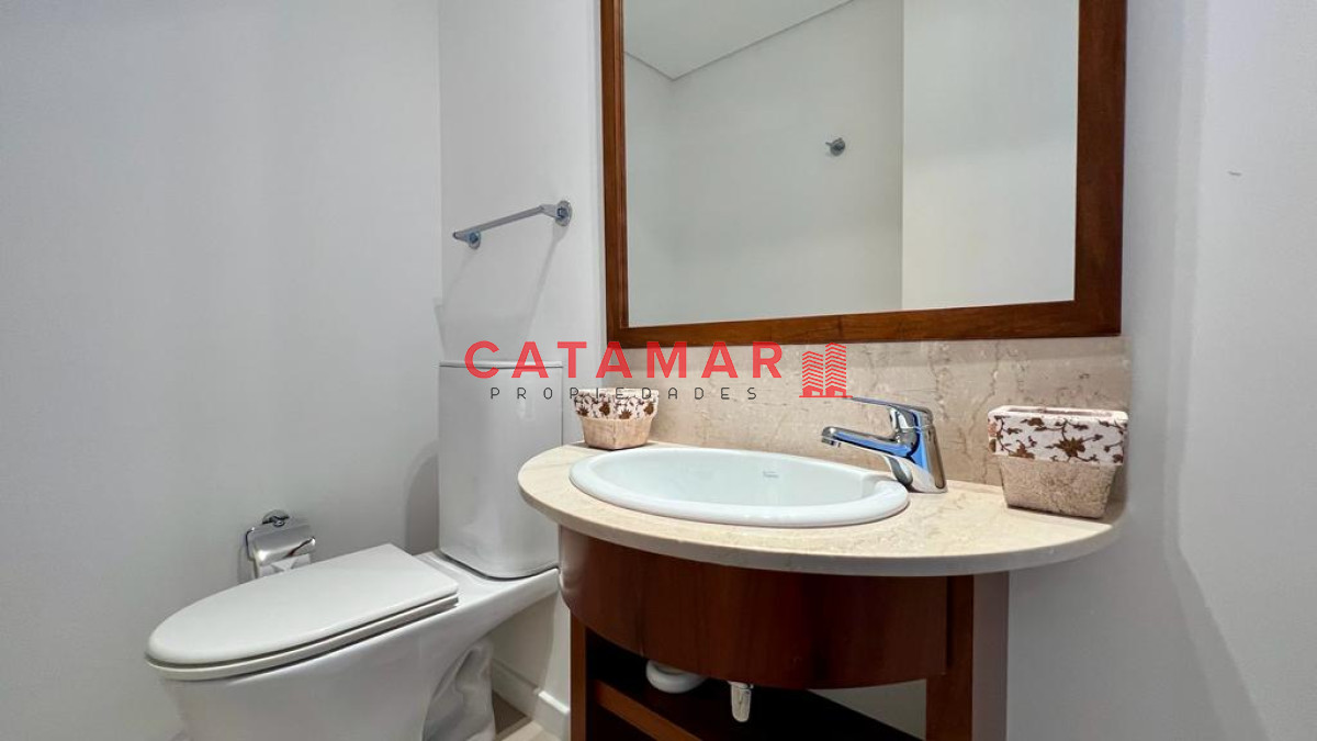 Apartamento ID.476 - Le Parc II dos dormitorios en suite habitación de servicio Playa Brava Punta del Este