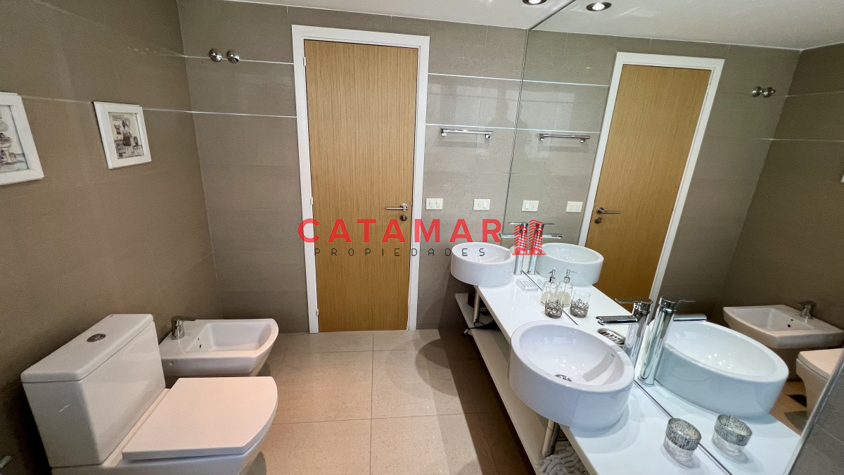 Apartamento ID.481 - Departamento en Alexander Collection de tres dormitorios mas habitación de servicio Punta del Este Playa Mansa