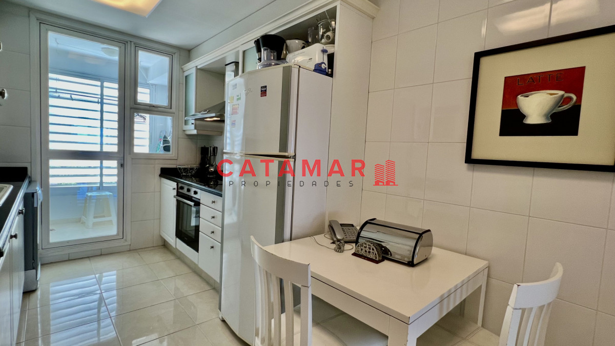 Apartamento ID.742 - Apartamento primera linea playa mansa Le Jardin en venta