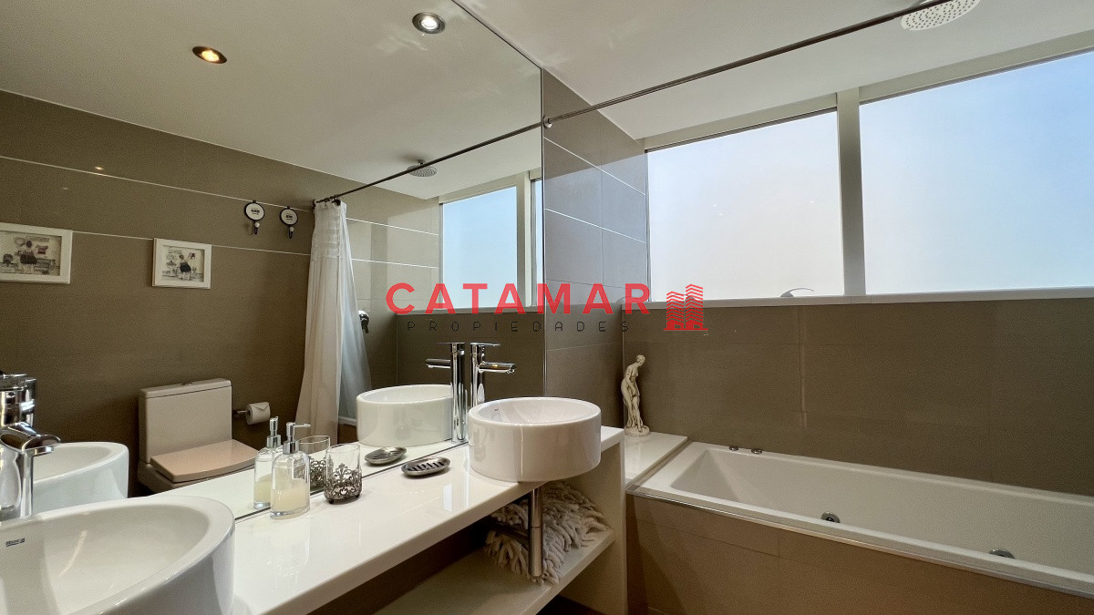 Apartamento ID.481 - Departamento en Alexander Collection de tres dormitorios mas habitación de servicio Punta del Este Playa Mansa