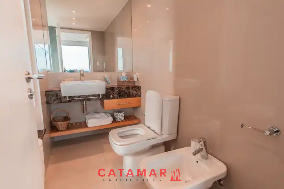 Apartamento ID.654 - Departamento Tiburon de tres dormitorios mas dependencia Playa Brava Punta del Este