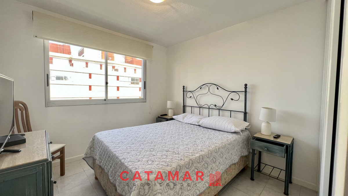 Apartamento ID.427 - Venta departamento dos dormitorios punta del este playa brava