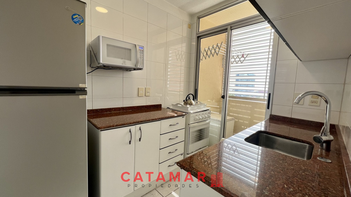 Apartamento ID.427 - Venta departamento dos dormitorios punta del este playa brava