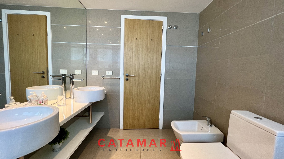 Apartamento ID.480 - Departamento Alexander Collection de tres dormitorios habitación de servicio Punta del Este Playa Mansa