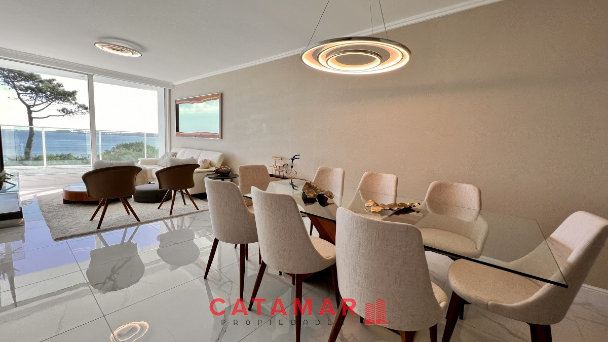Apartamento ID.455 - Venta departamento tres dormitorios en suite Playa Mansa Punta del Este