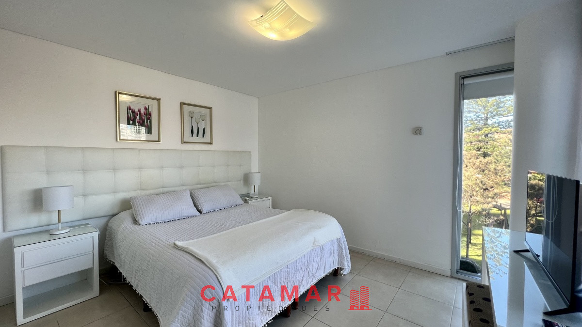 Apartamento ID.434 - Venta departamento tres dormitorios playa mansa 
