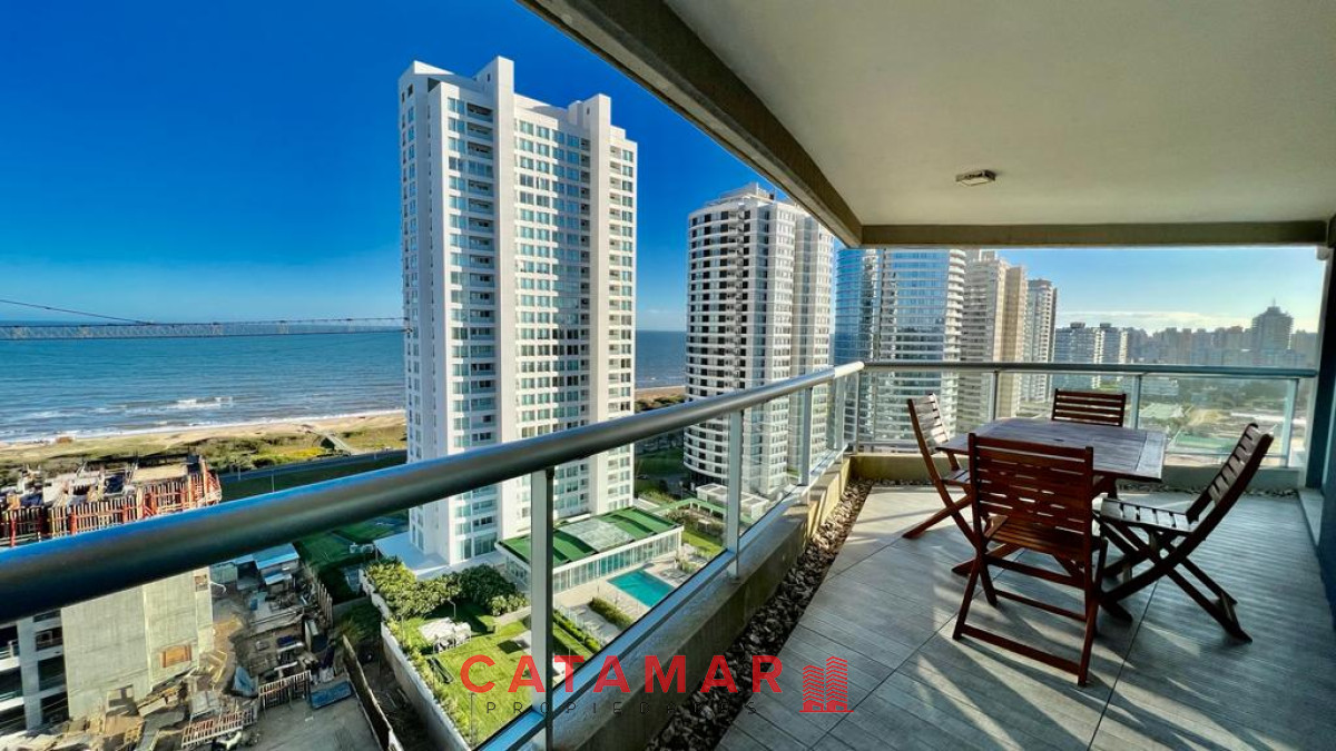 Apartamento ID.437 - Departamento tres dormitorios en Playa Brava Punta del Este