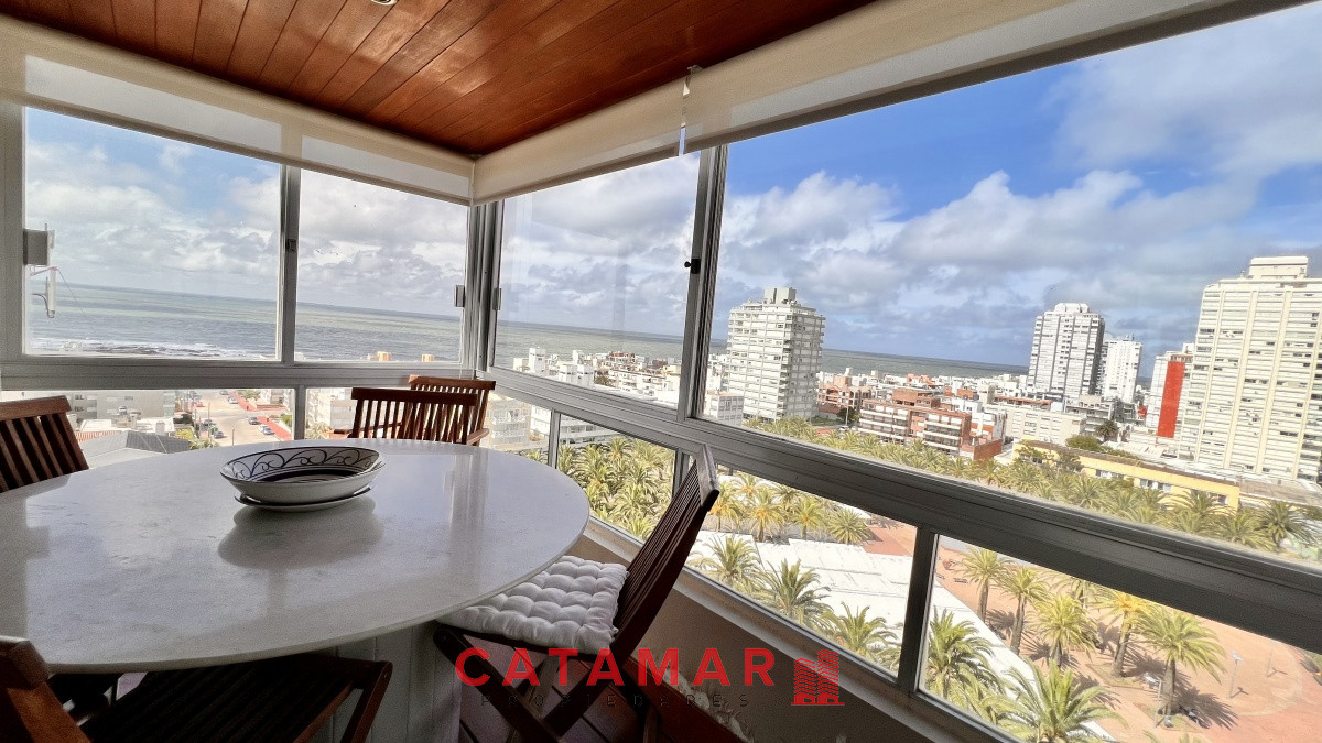 Apartamento ID.527 - Departamento tres dormitorios dos baños lavadero Peninsula Punta del Este