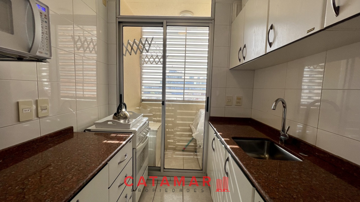 Apartamento ID.427 - Venta departamento dos dormitorios punta del este playa brava