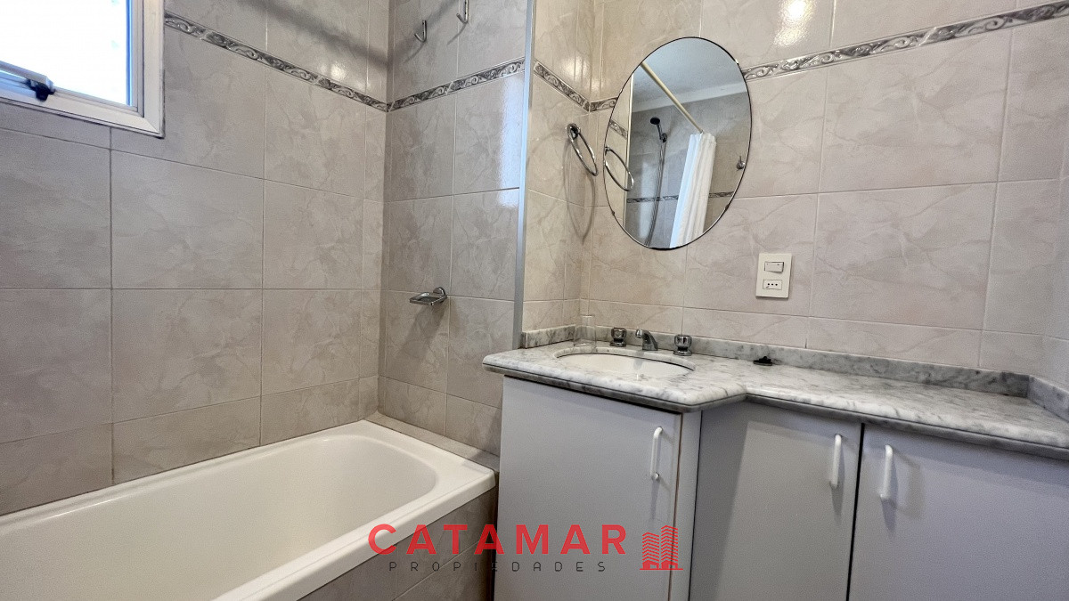 Apartamento ID.427 - Venta departamento dos dormitorios punta del este playa brava