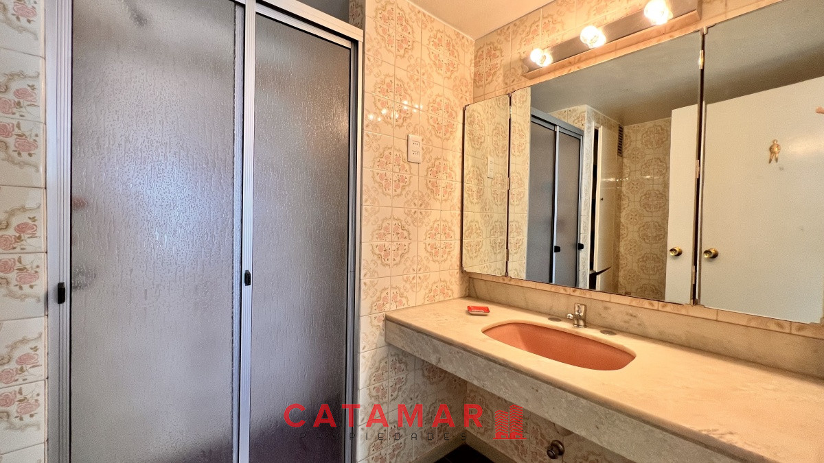 Apartamento ID.527 - Departamento tres dormitorios dos baños lavadero Peninsula Punta del Este