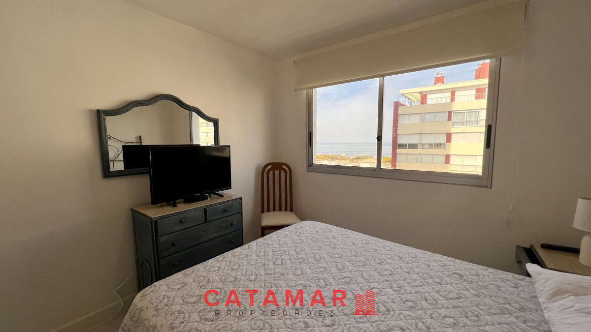 Apartamento ID.427 - Venta departamento dos dormitorios punta del este playa brava