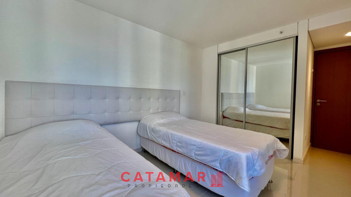 Apartamento ID.437 - Departamento tres dormitorios en Playa Brava Punta del Este
