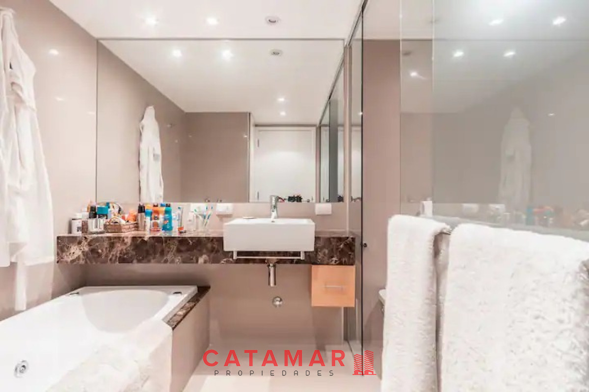 Apartamento ID.654 - Departamento Tiburon de tres dormitorios mas dependencia Playa Brava Punta del Este
