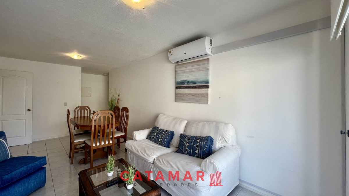 Apartamento ID.427 - Venta departamento dos dormitorios punta del este playa brava