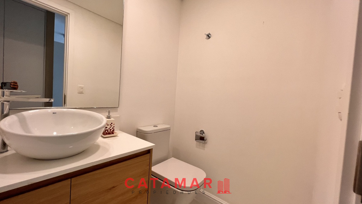 Apartamento ID.455 - Venta departamento tres dormitorios en suite Playa Mansa Punta del Este