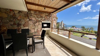 Alquiler departamento Quartier Punta Ballena dos dormitorio terraza al mar Punta ballena Punta del Este