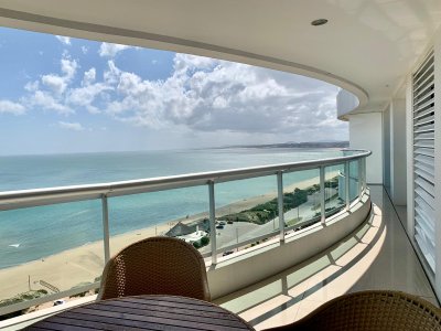Departamento primera linea punta del este tres dormitorios Aquarela  Punta del este 