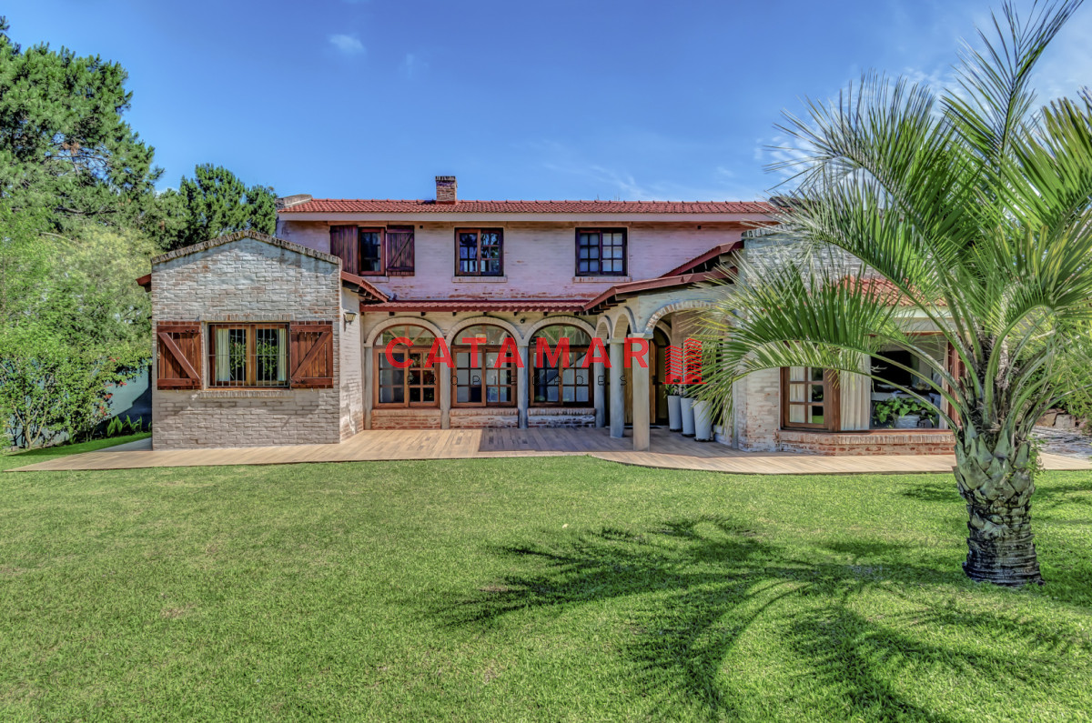 Casa ID.743 - Casa en venta pinares punta del este 4 dormitorios 