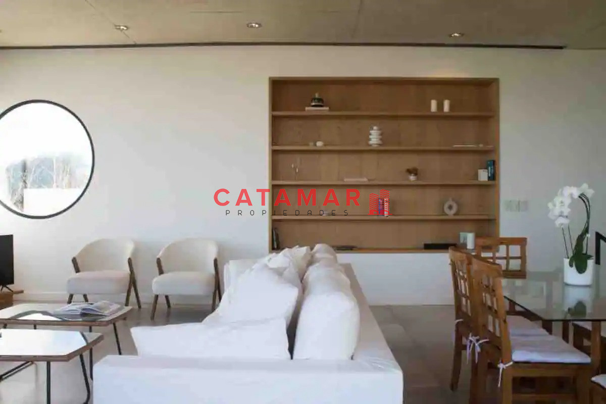 Casa ID.712 - Casa tres dormitorios dos baños toillete piscina La Barra Punta del Este