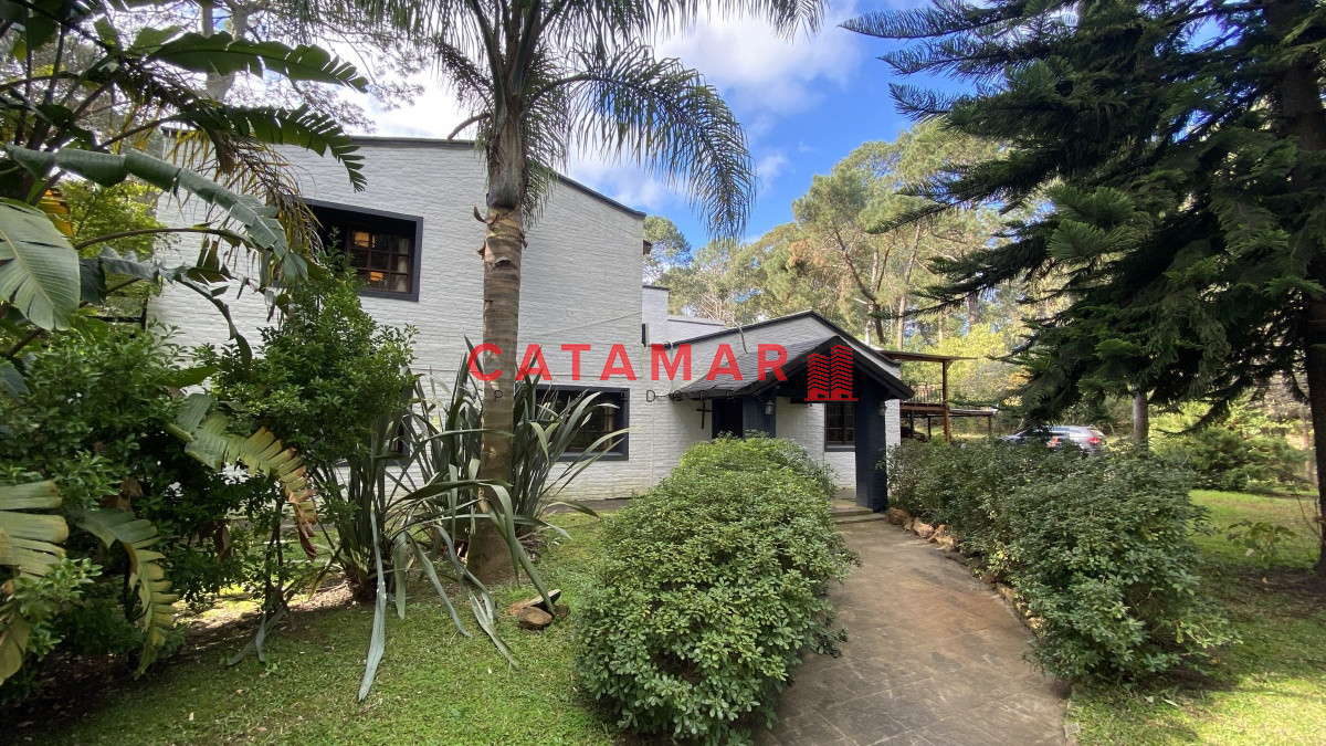 Casa ID.92 - Chalet en Club del Lago