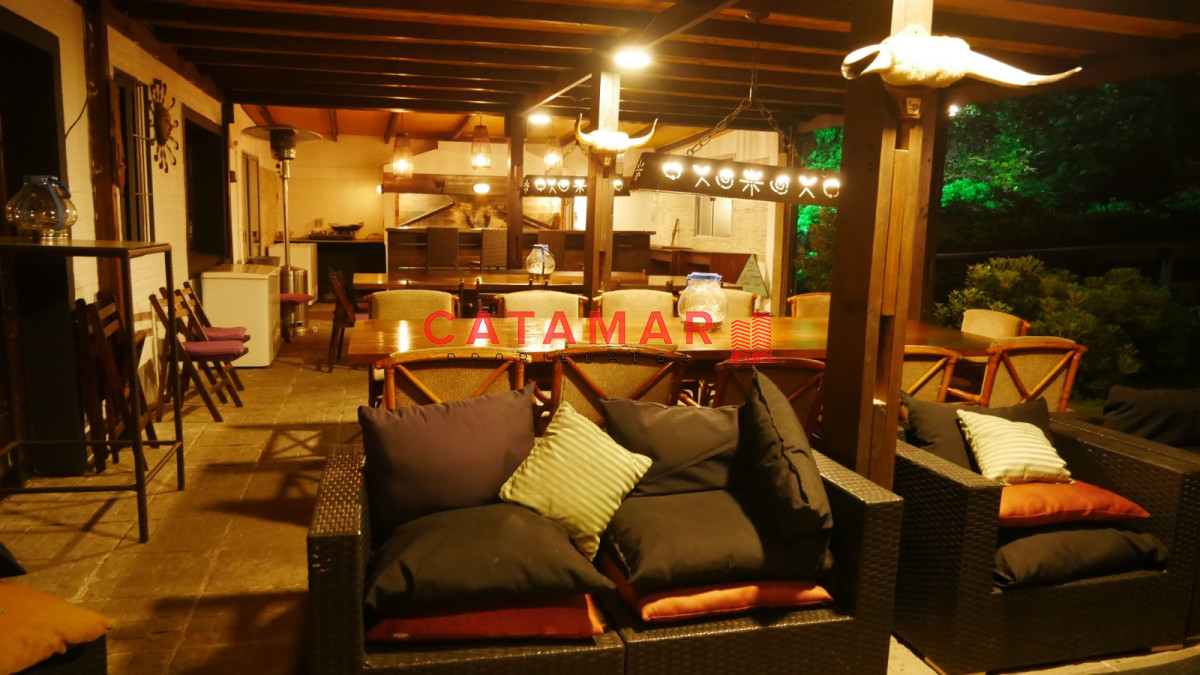 Casa ID.92 - Chalet en Club del Lago