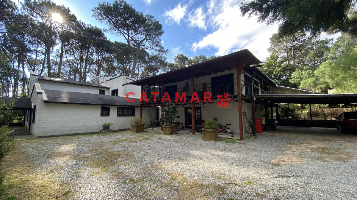 Casa ID.92 - Chalet en Club del Lago