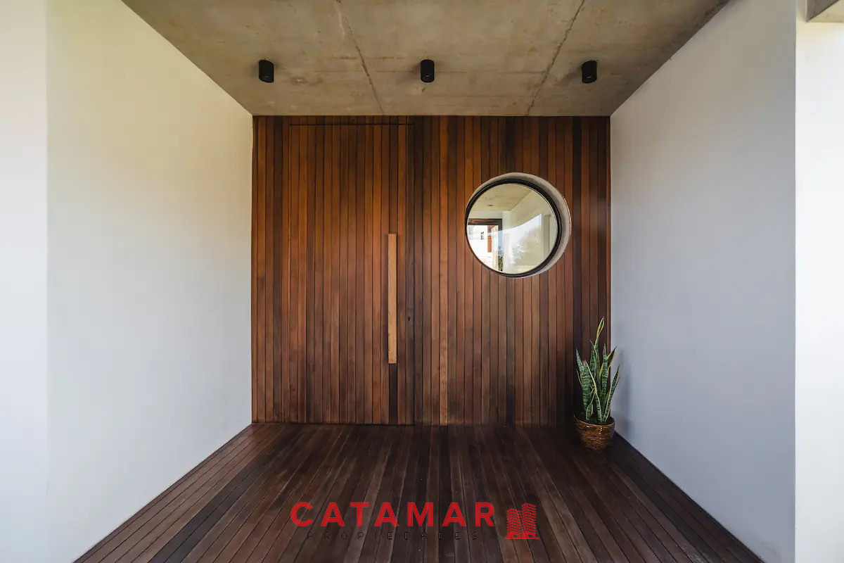 Casa ID.712 - Casa tres dormitorios dos baños toillete piscina La Barra Punta del Este