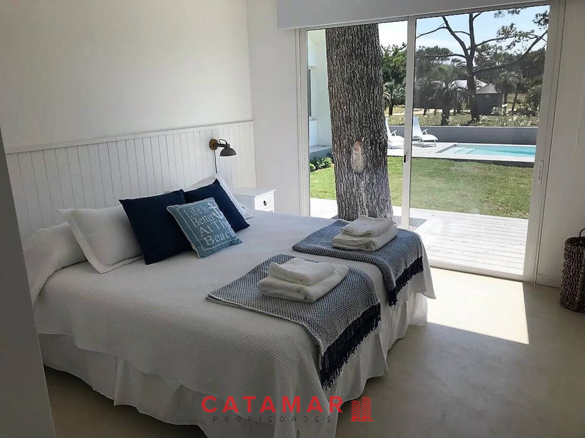 Casa ID.711 - Casa cinco dormitorios piscina parrillero Pinar del Faro Jose Ignacio Punta del Este