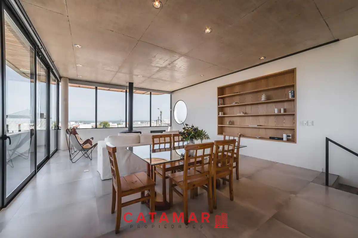 Casa ID.712 - Casa tres dormitorios dos baños toillete piscina La Barra Punta del Este