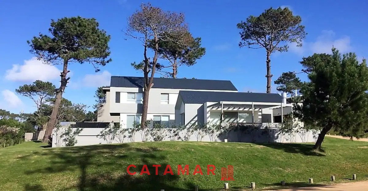 Casa ID.711 - Casa cinco dormitorios piscina parrillero Pinar del Faro Jose Ignacio Punta del Este